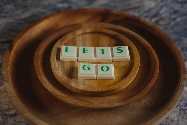 凤凰彩票真人游戏